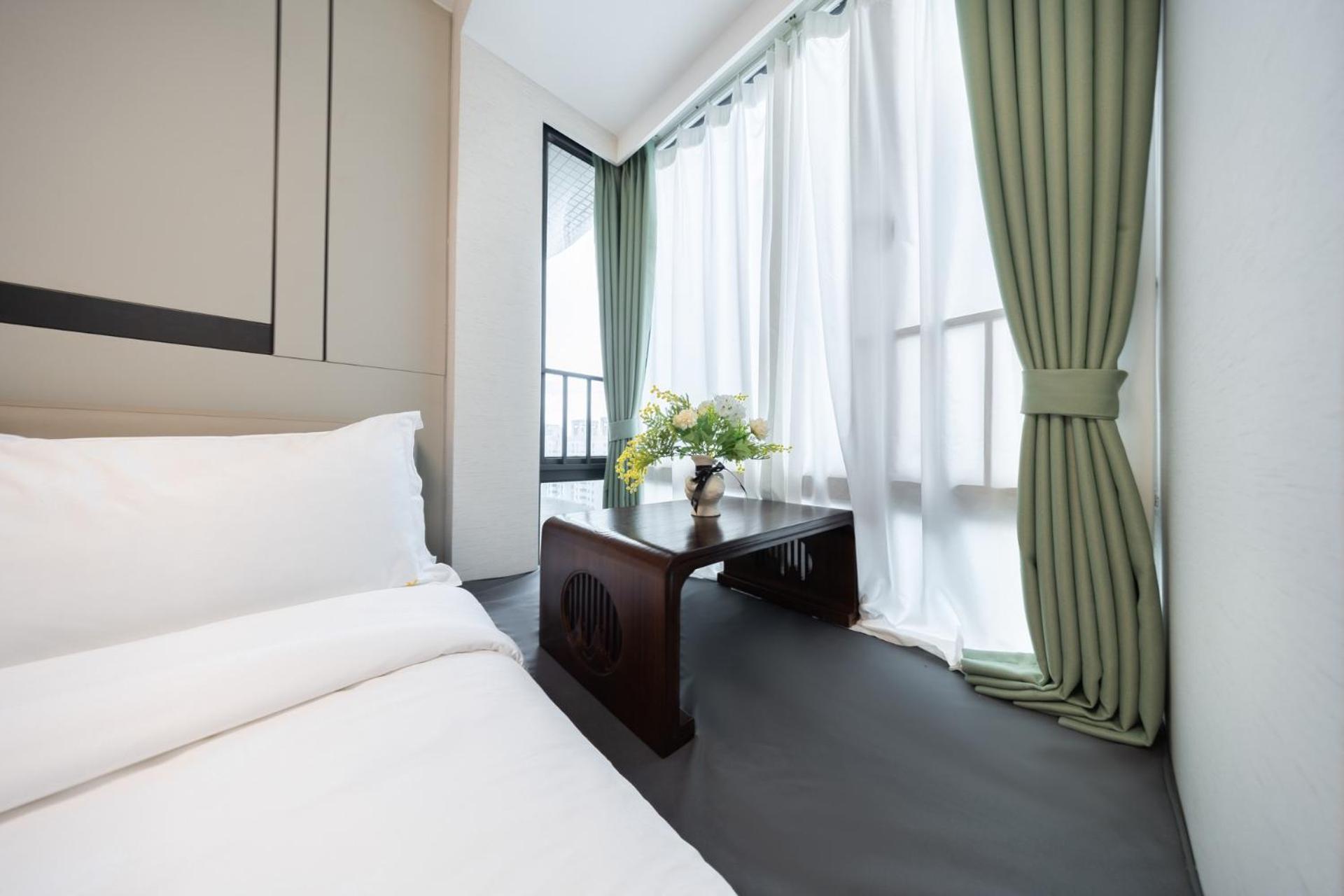 Yun Jin City View Hotel - Guangzhou Taikoo Hui Zhujiang New Town Tianhe Sports Center الغرفة الصورة