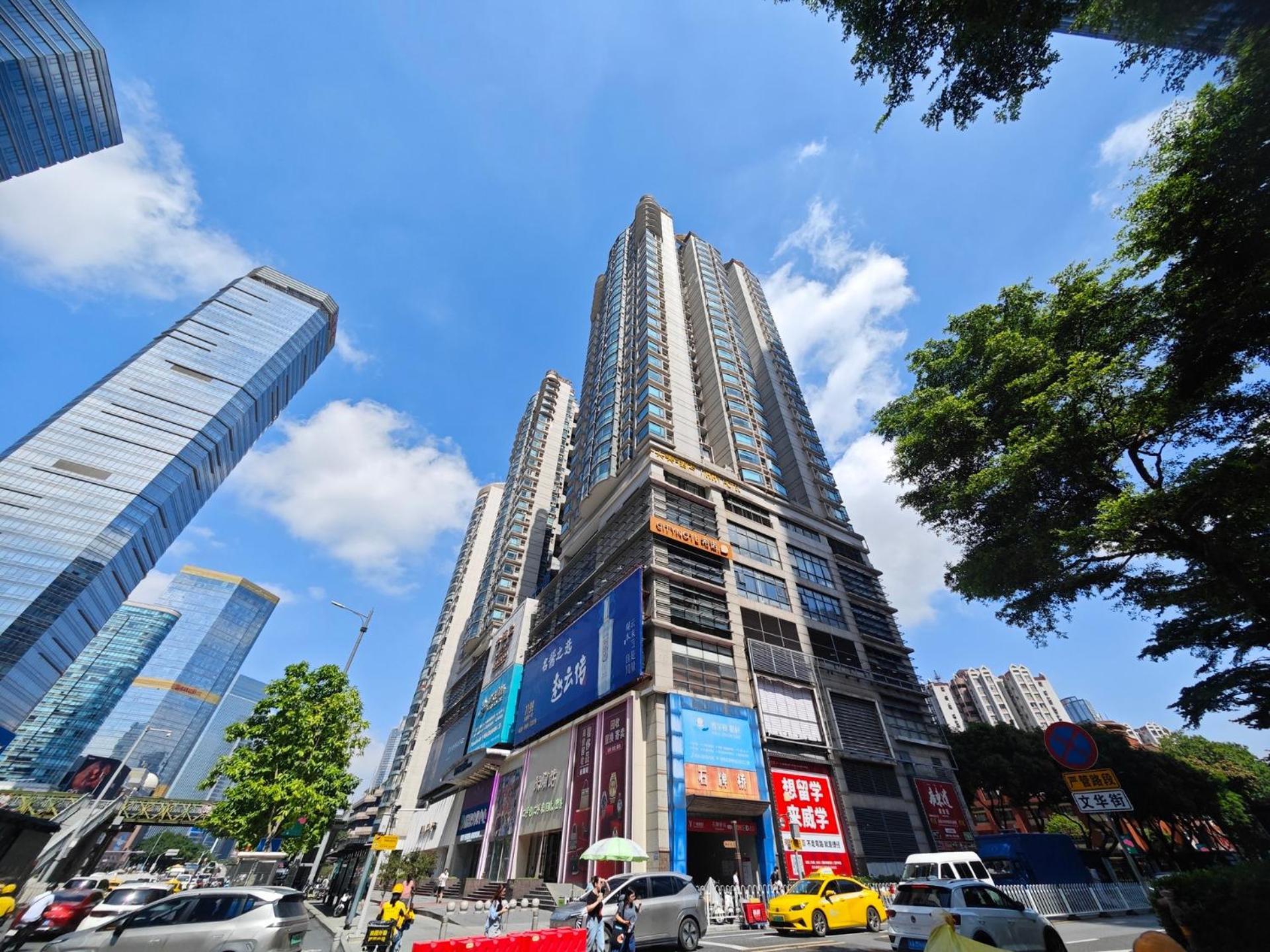 Yun Jin City View Hotel - Guangzhou Taikoo Hui Zhujiang New Town Tianhe Sports Center المظهر الخارجي الصورة